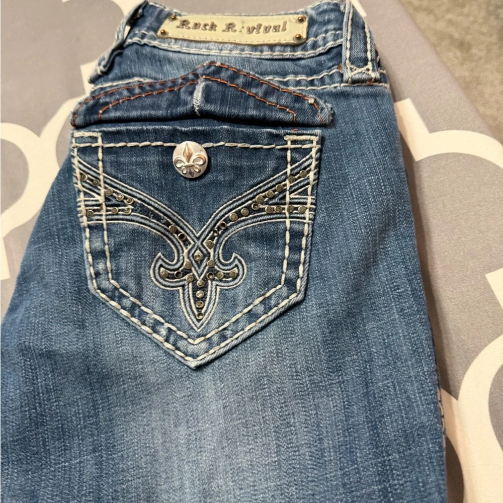 Embellished Blue Jeans - Picture 6 of 8